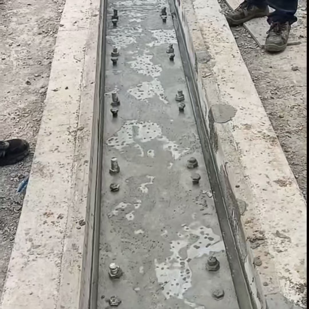 监利港口码头起重机龙门吊重型机械设备稳固用早强快凝轨道胶泥